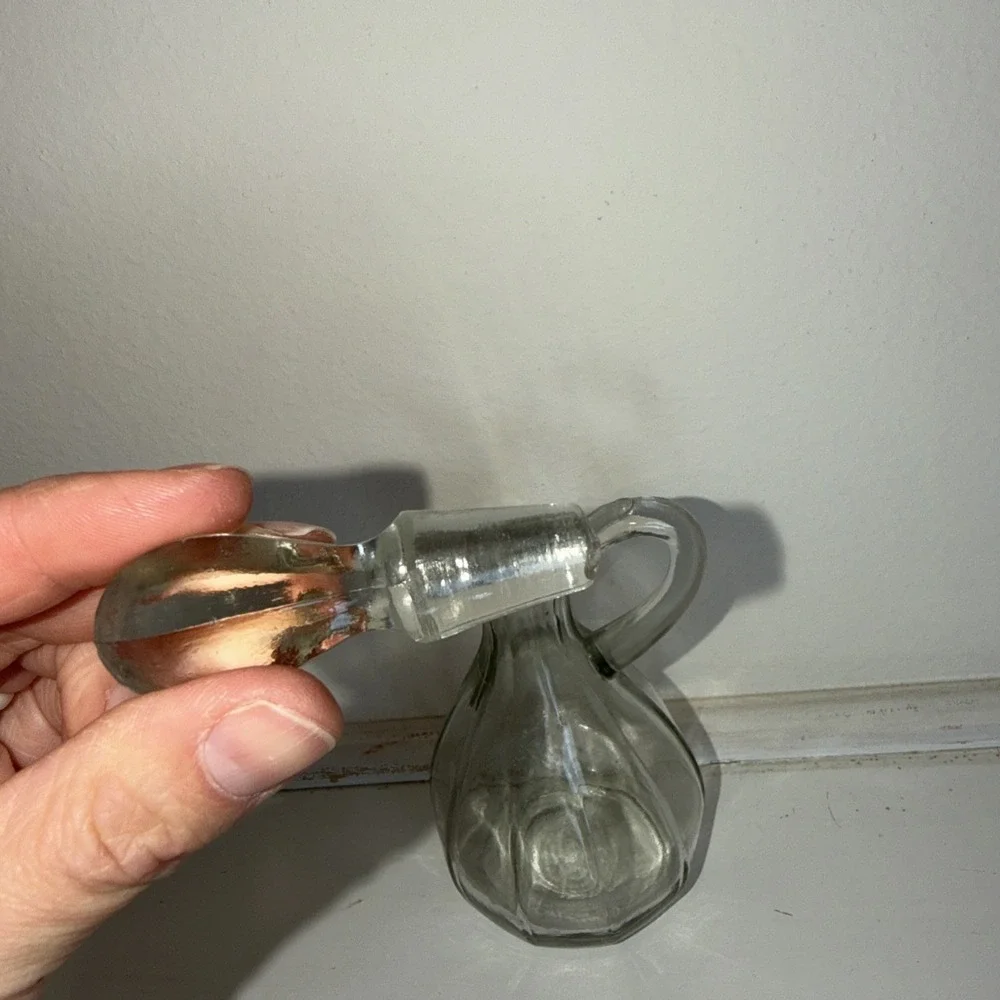VTG Clear Glass Oil‎ or Vinegar Cruet Bottle with Glass Stopper